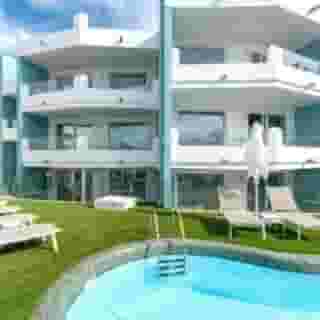 Los Caribes 2, 1 of 5