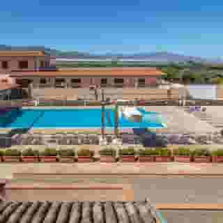 La Terra Dei Sogni Hotel & Farm House, 2 of 5