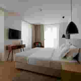 The 8 Down Town Suites, 2 of 5