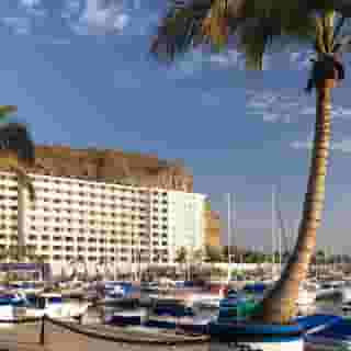 Marina Suites, 3 of 5