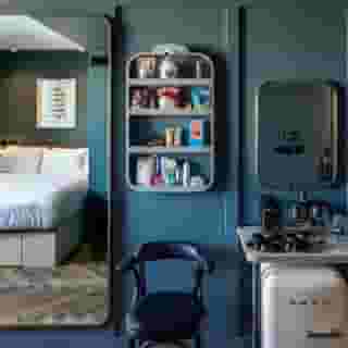 The Devlin Dublin, 4 of 5