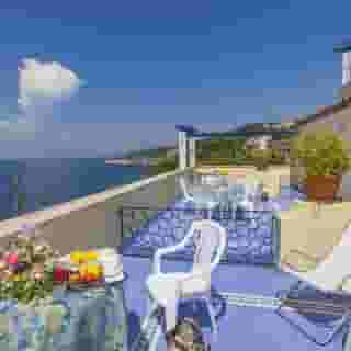 Piccolo Paradiso, 3 of 5