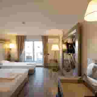 Fifty5 Suite Hotel, 4 of 5