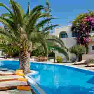 Paradise Resort, 1 of 5