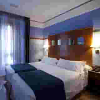 Suites Gran Via 44, 3 of 5