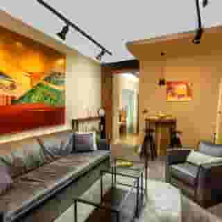 Level Luxury Suites, 5 of 5