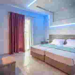 Savvas Luxury Suites, 4 of 5