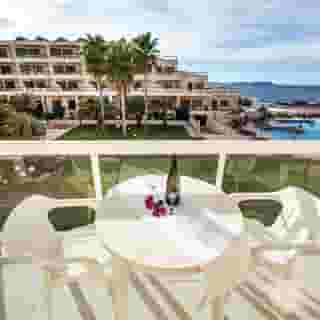 Marina Palace, 3 of 5