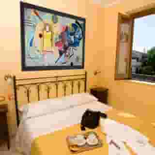 Hotel Columbia, 4 of 5