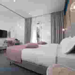 City Nest Modern & Cozy Suites, 2 of 5