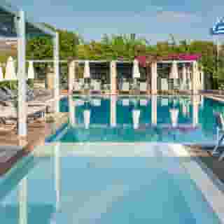 Nissia Apartments, 2 of 5