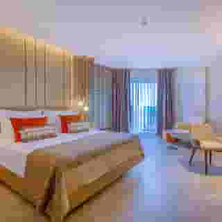 Calyptus Kirman Premium, 2 of 5