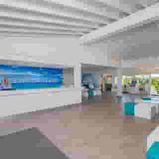 Holiday Center, 6 of 6