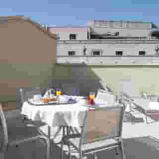 Quatro Puerta del Sol, 4 of 5