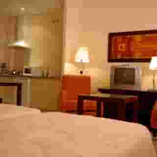 Turisticos Lux Sevilla Palacio Apartments, 4 of 5