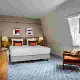 Warwick Brussels, 5 of 5