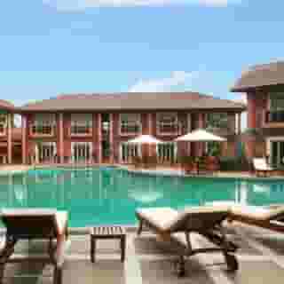 The Golden Crown, 1 of 5