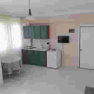 Everest Apartments, 6 of 6