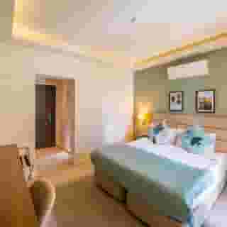 Moyo Beach Hotel, 4 of 5