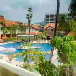 Hyton Leelavadee, 3 of 5