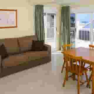 Avenida Apartments, 6 of 6