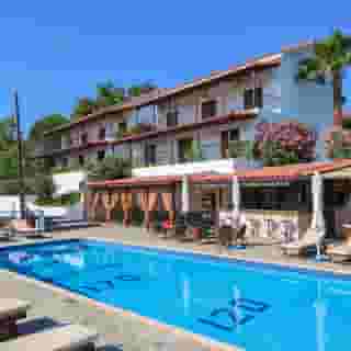 Angelina Studios, 4 of 5