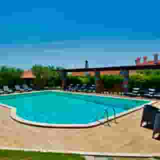 Sunday Resort, 3 of 5