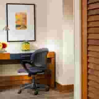 Staypineapple, Watertown, University District, 2 of 5