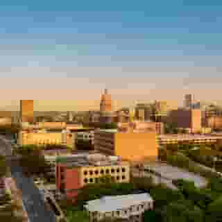 Sheraton Austin Hotel at The Capitol, 2 of 5