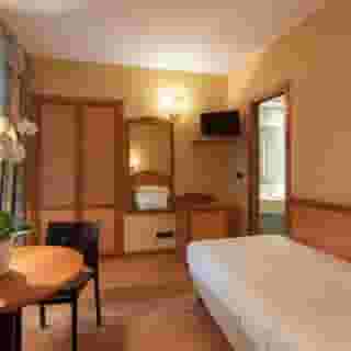 Hotel Bologna, 2 of 5