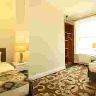 Tom Dick and Harriet's, 3 of 5