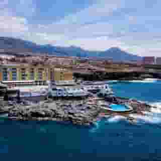 Atlantic Holiday, 2 of 5