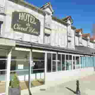 Hob Le Cheval Blanc, 5 of 5