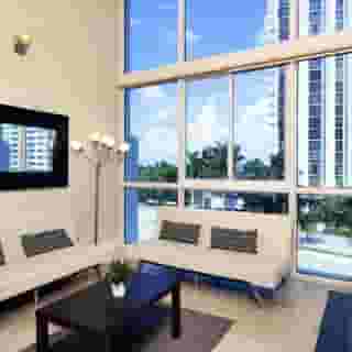 Newpoint Miami Beach Apartments, 3 of 5