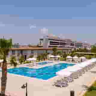 Crystal Boutique (Adults Only +16), 2 of 5