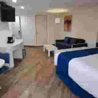 Century Reforma, 3 of 5