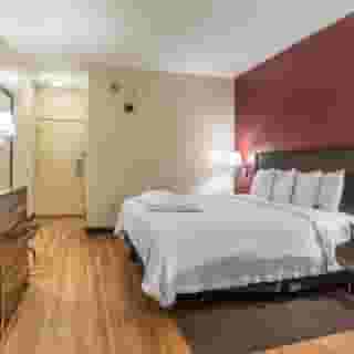 Red Roof Plus+ Austin South, 5 of 5