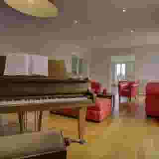 Villa La Maternite, 2 of 5