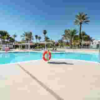 Hotel LIVVO Dunagolf Suites, 2 of 5