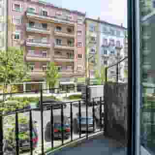 Home Out Rooms & Apartments, 3 of 5