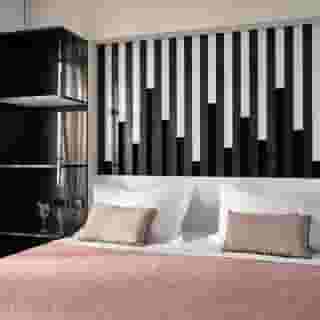 Savvas & Joanna Boutique, 1 of 5