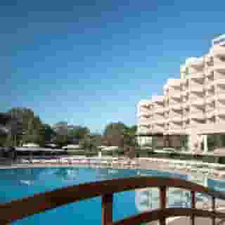 Porto Bay Falesia, 2 of 5