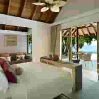 Dusit Thani Maldives, 4 of 5