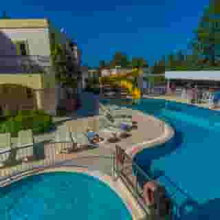 Paloma Family Club, 6 of 6