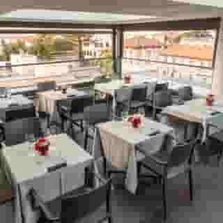 Twenty One Hotel, 2 of 5