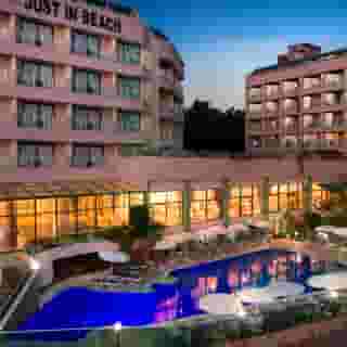 Aska Just In Beach, 5 of 5