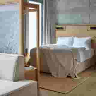 Locke at East Side Gallery, Friedrichshain, 4 of 5