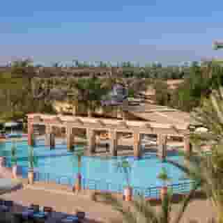 Valeria Madina Club, 1 of 5