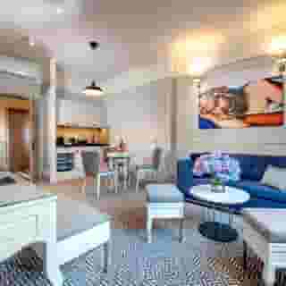 Amber Design Residence, 5 of 5