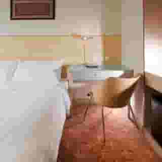 Silka Far East, 4 of 5